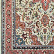 فرش سنتی کاشان طرح آنا زمینه کرم کد 2270811