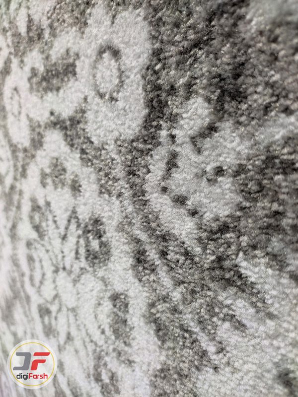 نمای نزدیک فرش ماشینی طرح گبه لایت مدرن زمینه نقره ای کد 533
